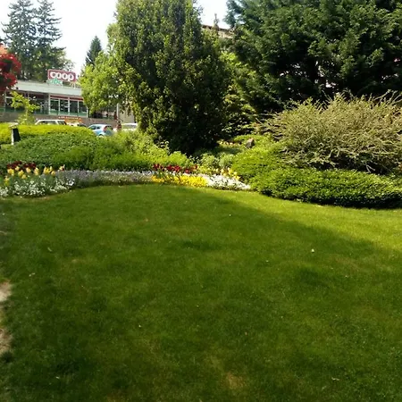 Violetta Apartmanlakas