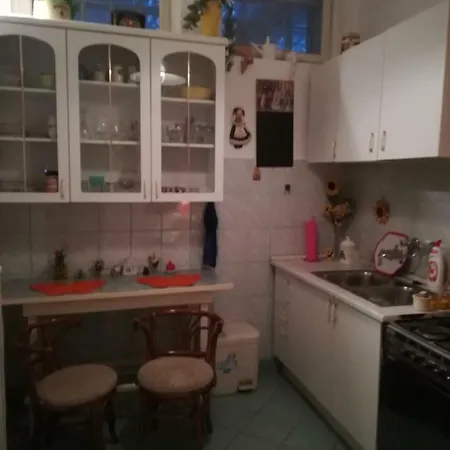 Violetta Apartmanlakas Lägenhet Hévíz